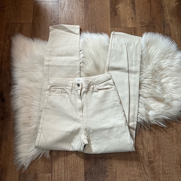ARITZIA Wilfred Free Cream Straight Leg Jean - Picture 2 of 4